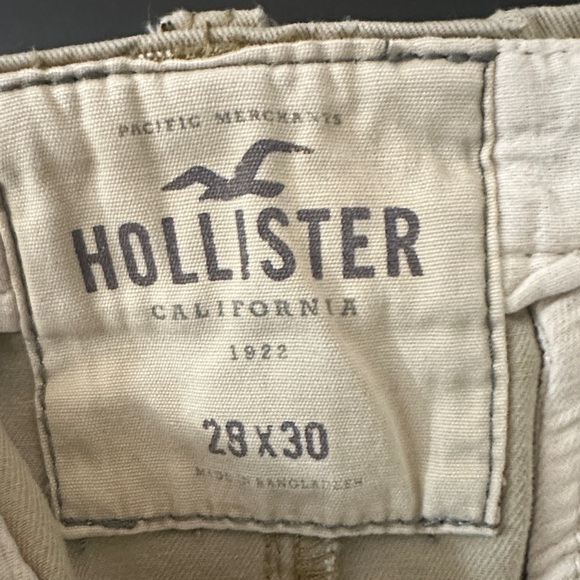 Hollister Men's Khaki Chinos - Picture 4 of 5